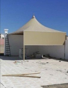 مظلات هرمية في الاحساء 
