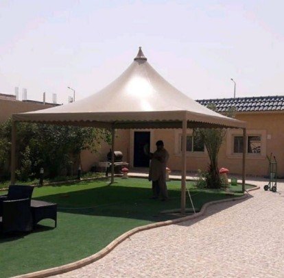 مظلات هرمية في الاحساء 